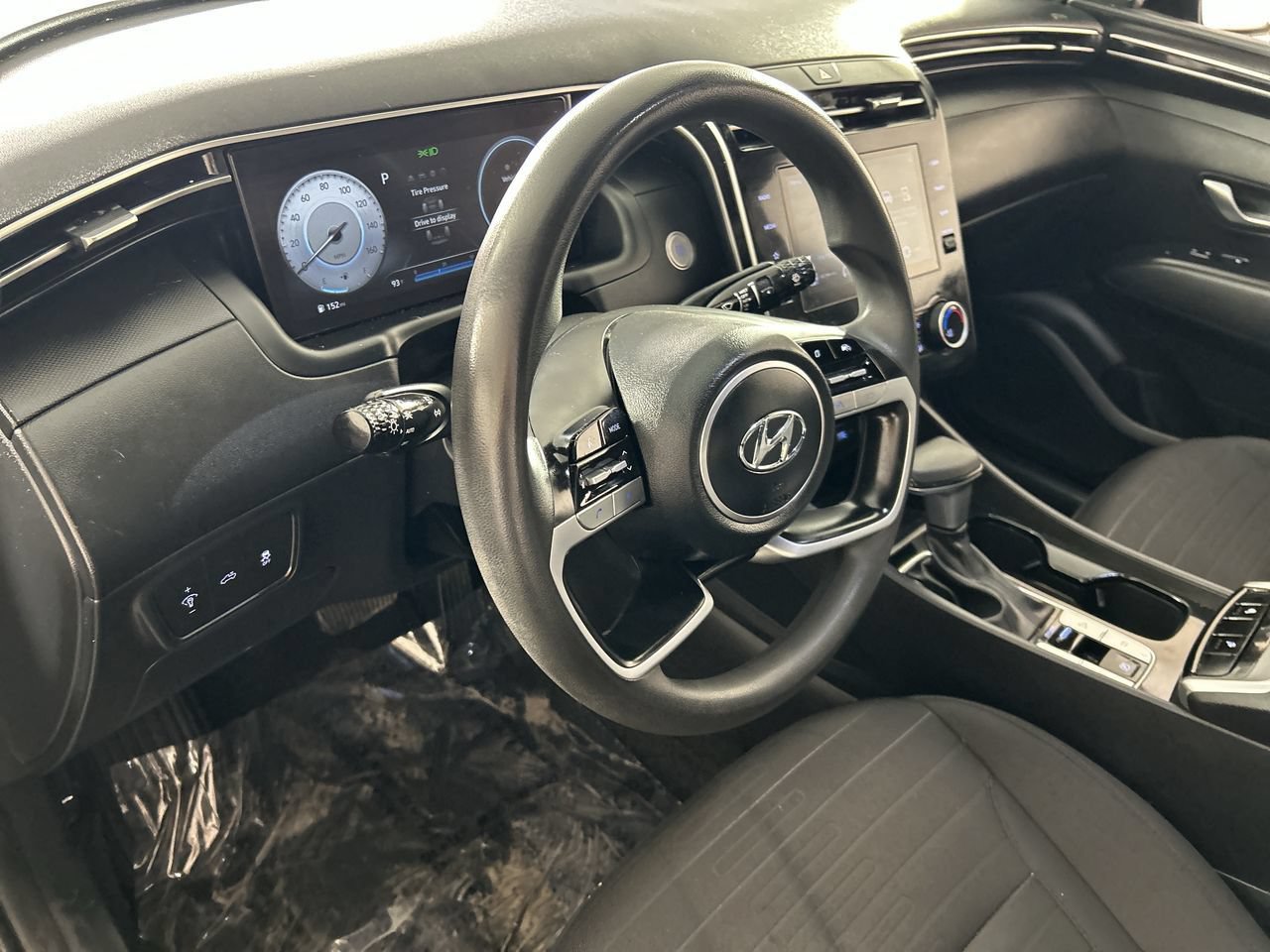 Used 2022 Hyundai Santa Cruz SEL w/ Activity Package FWD image 12