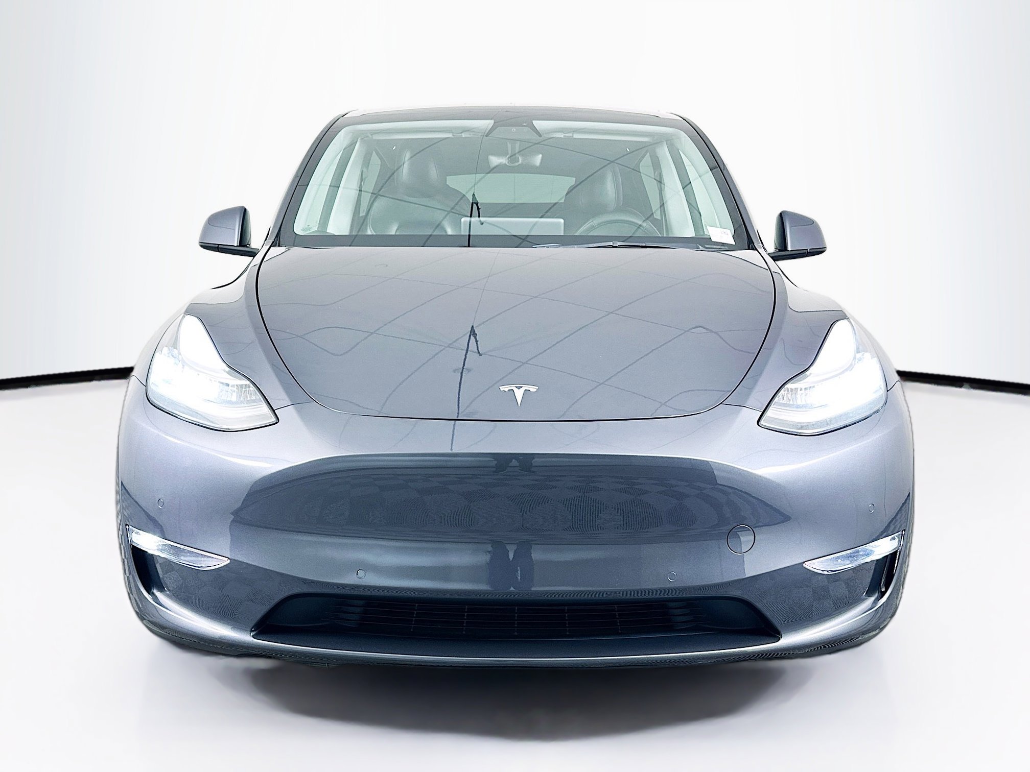 Used 2021 Tesla Model Y Long Range image 2