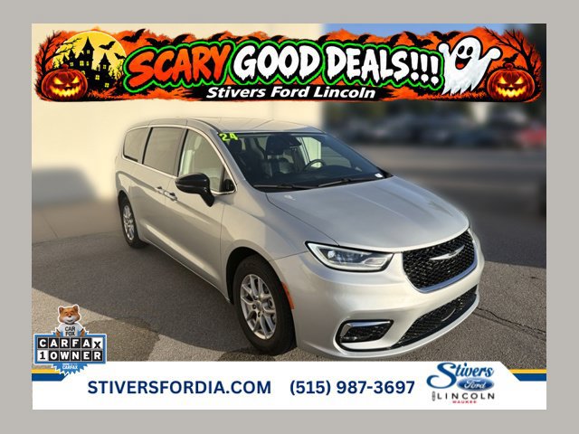 Used 2024 Chrysler Pacifica Touring-L