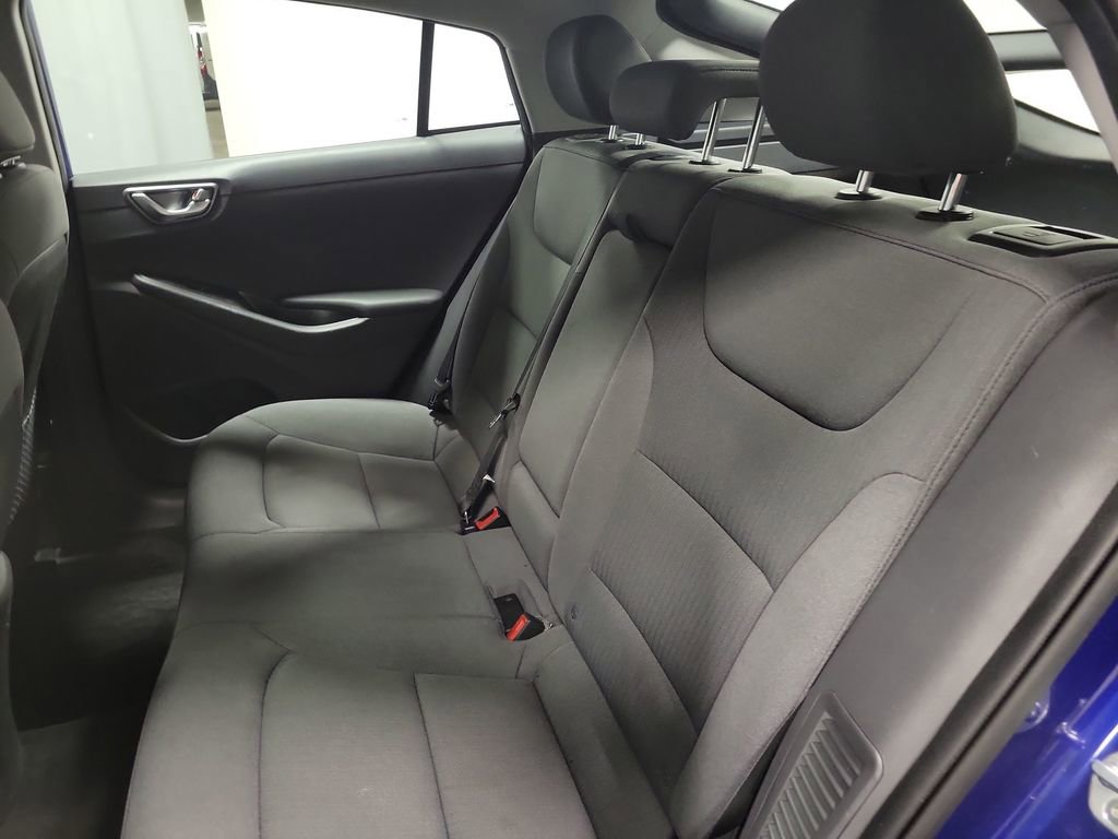 Used 2021 Hyundai Ioniq SEL image 21