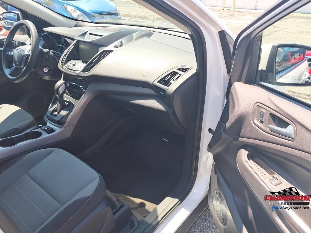 Used 2014 Ford Escape SE w/ Equipment Group 201A AWD/4WD image 19