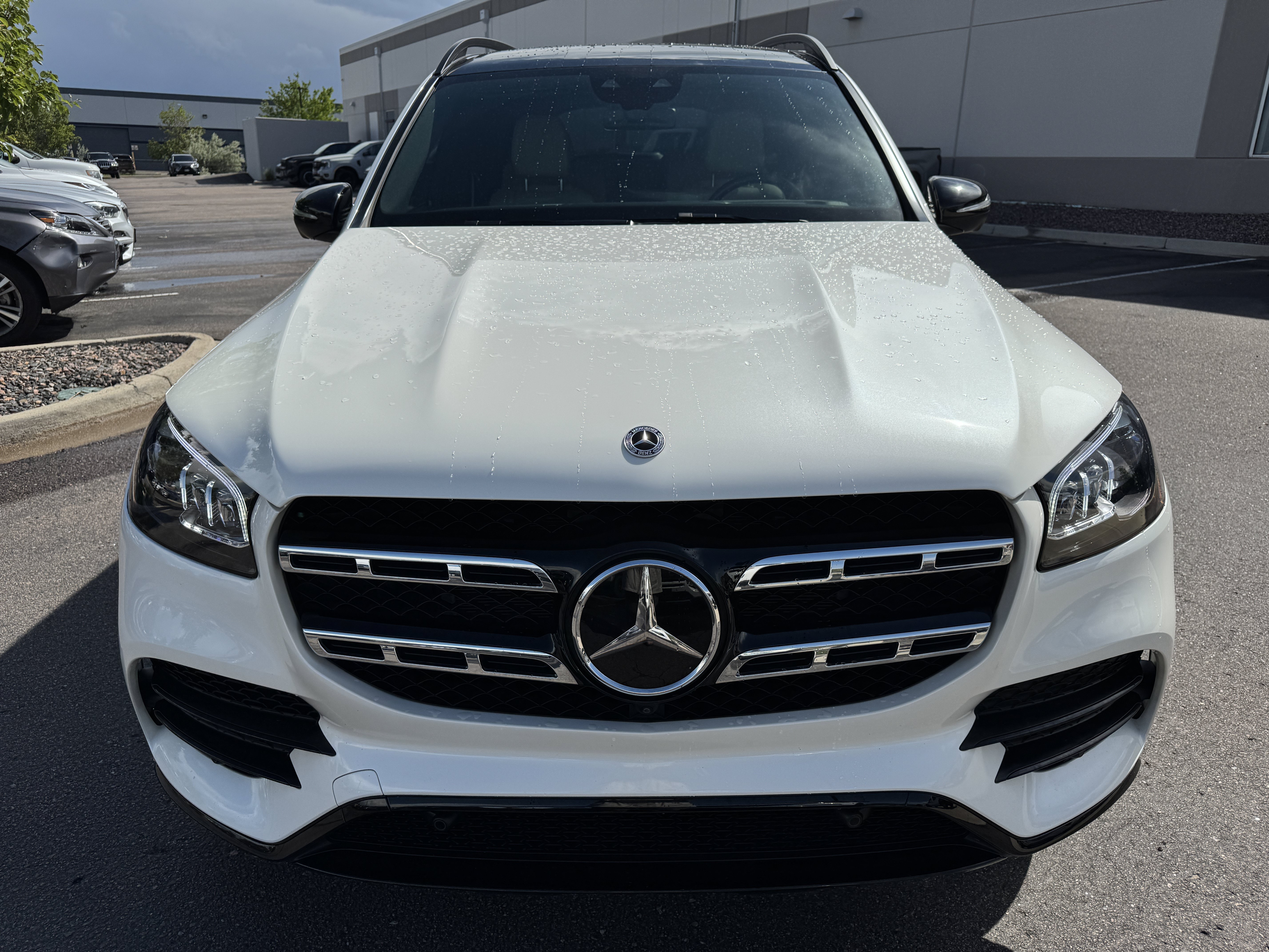 Used 2023 Mercedes-Benz GLS 450 4MATIC image 2
