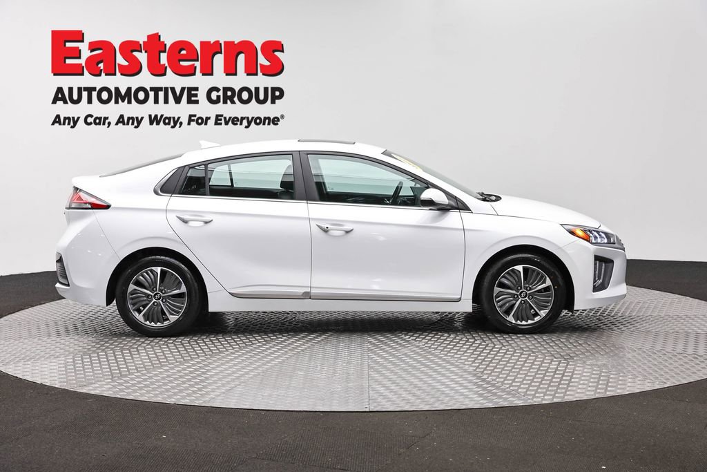 Used 2021 Hyundai Ioniq Limited FWD image 4