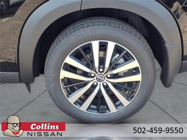 New 2025 Nissan Pathfinder Platinum image 5