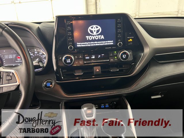 Used 2022 Toyota Highlander XLE image 48
