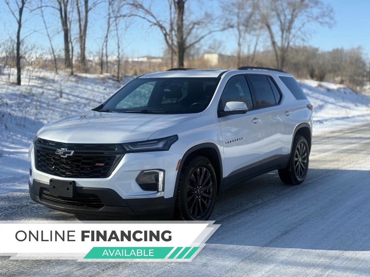 Used 2023 Chevrolet Traverse RS image 1