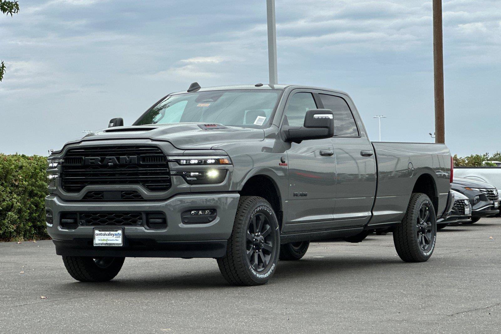 New 2027 RAM 3500 Laramie AWD/4WD image 7