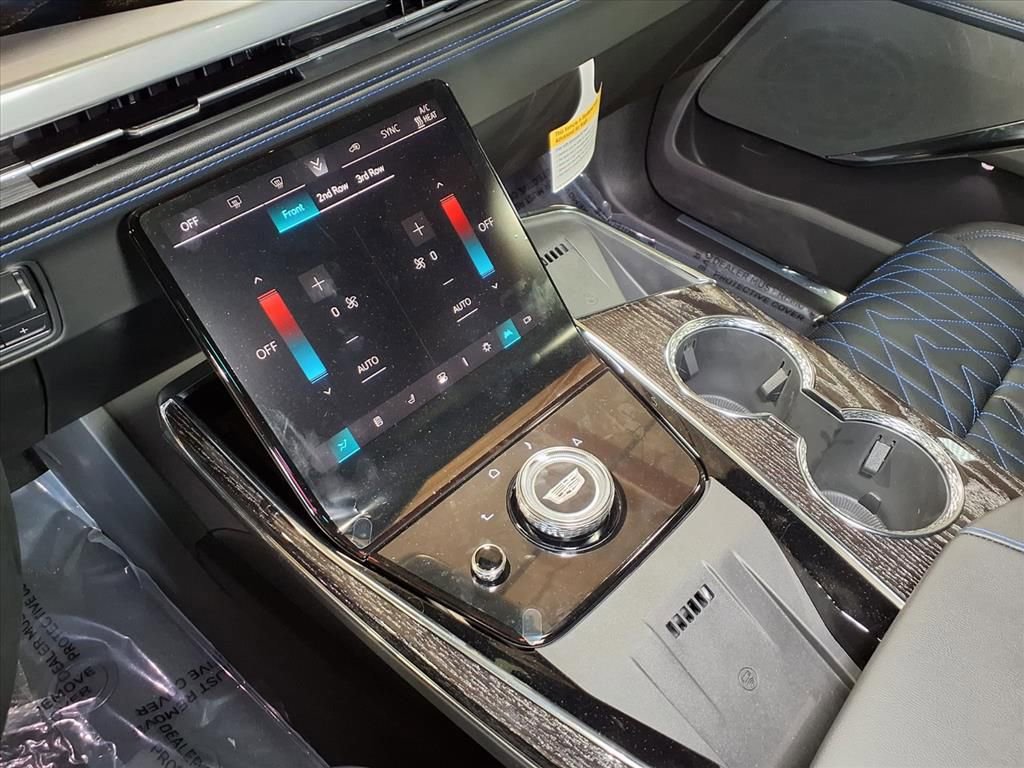 New 2026 Cadillac Escalade IQL Luxury AWD/4WD image 19