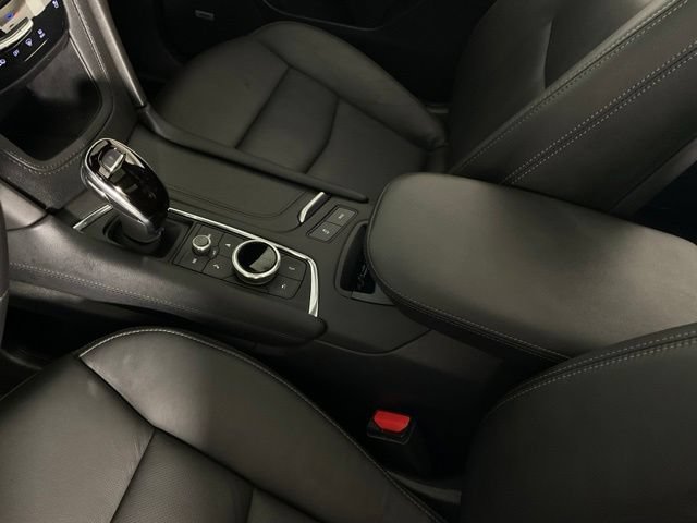 Used 2024 Cadillac XT6 Sport w/ Technology Package AWD/4WD image 14