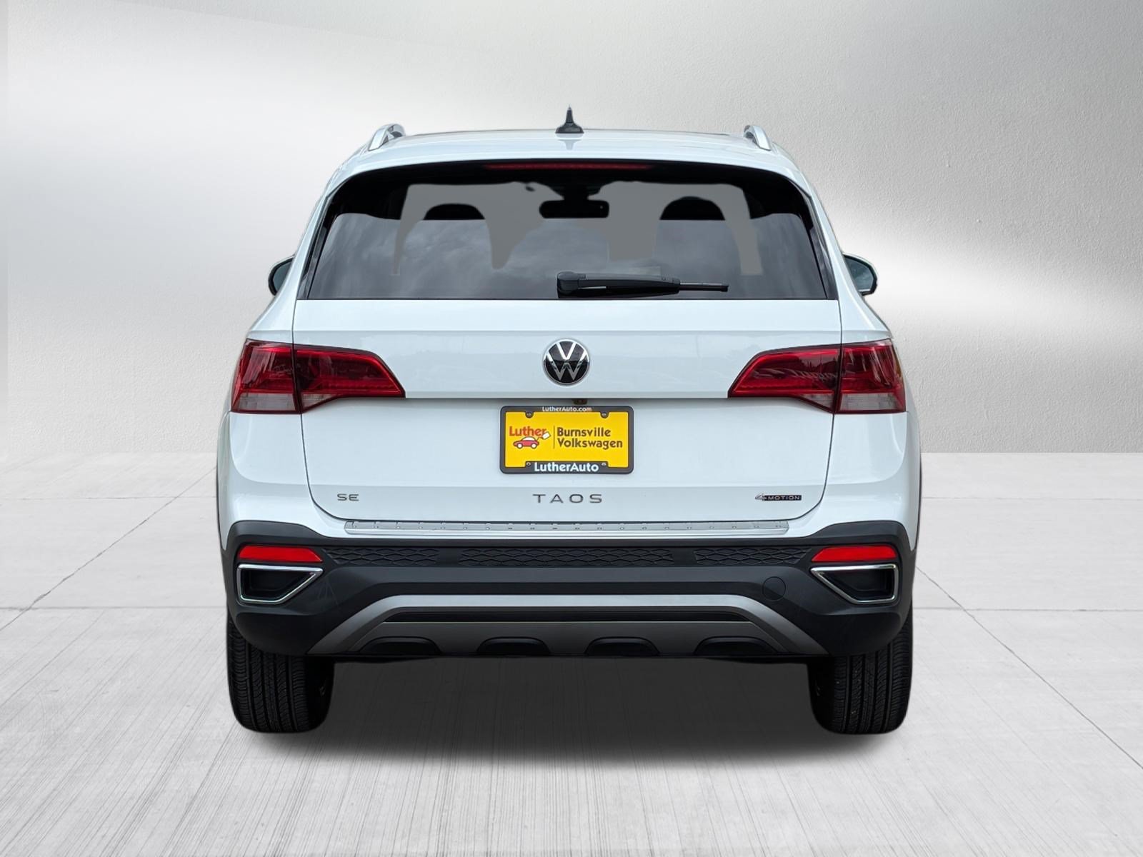 Certified 2023 Volkswagen Taos SE w/ Panoramic Sunroof Package AWD/4WD image 6