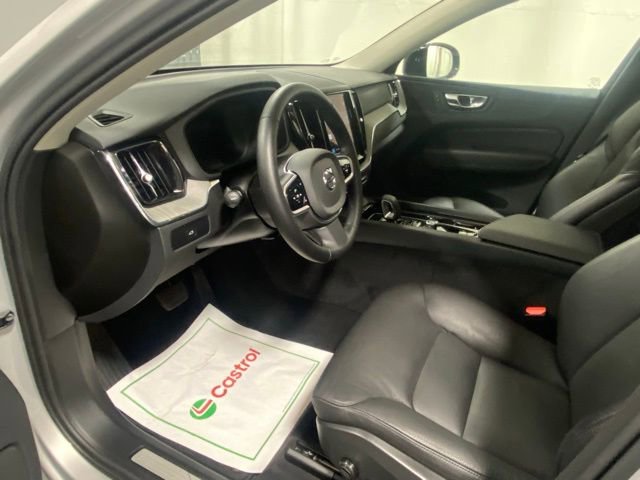 Certified 2025 Volvo XC60 B5 Plus image 10