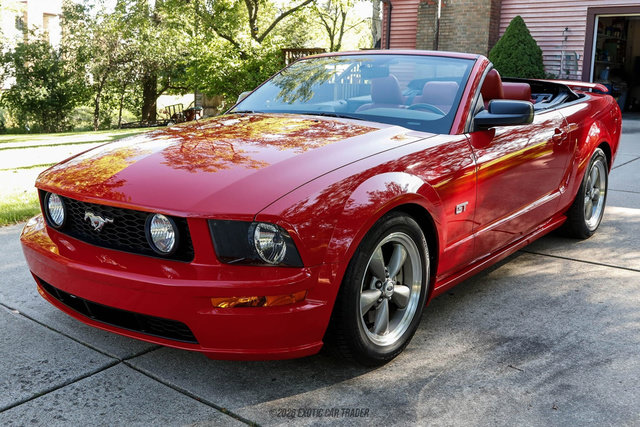 Used 2006 Ford Mustang GT Premium RWD image 14