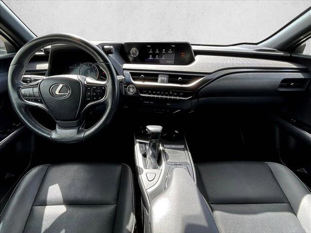 Used 2020 Lexus UX 200 w/ Premium Package image 16