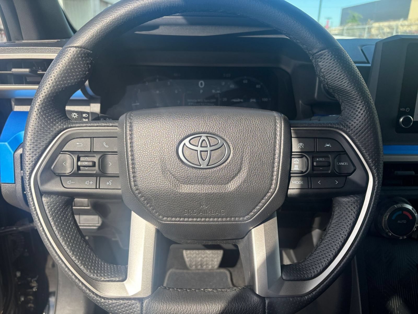 Used 2025 Toyota Tacoma TRD Off-Road AWD/4WD image 25