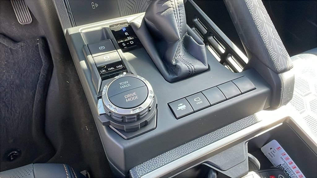New 2026 Toyota 4Runner 4WD image 17