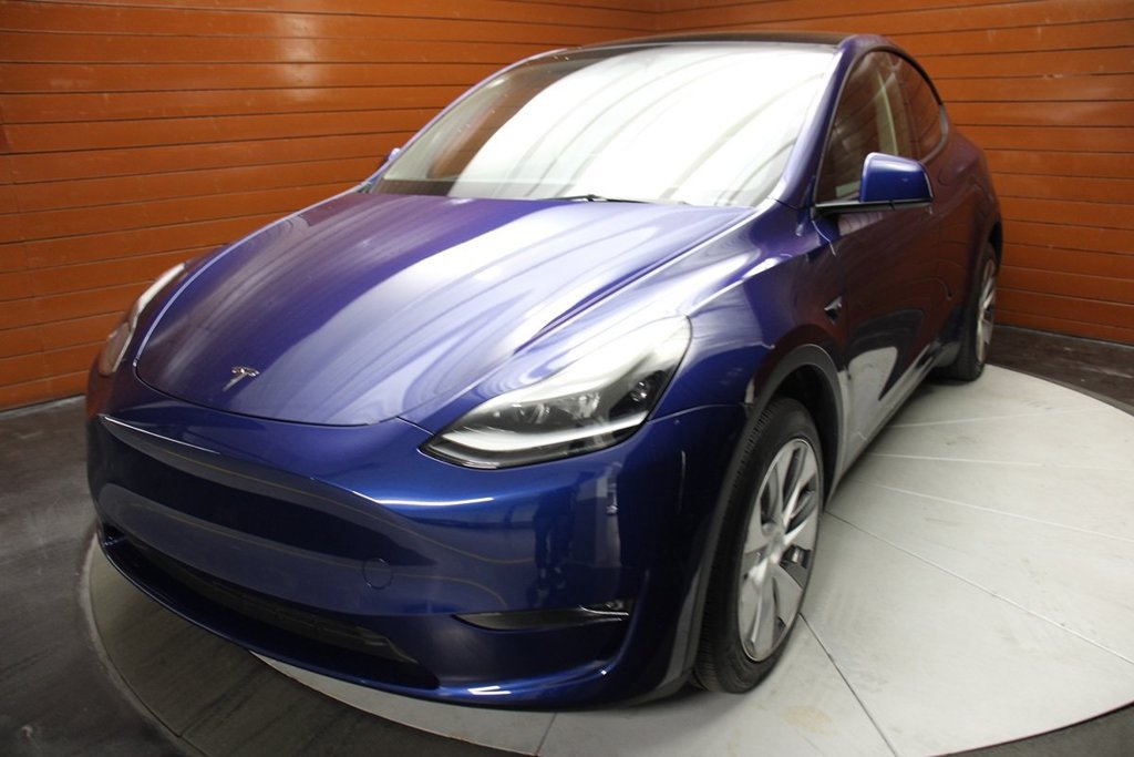 Used 2023 Tesla Model Y Long Range AWD/4WD image 47