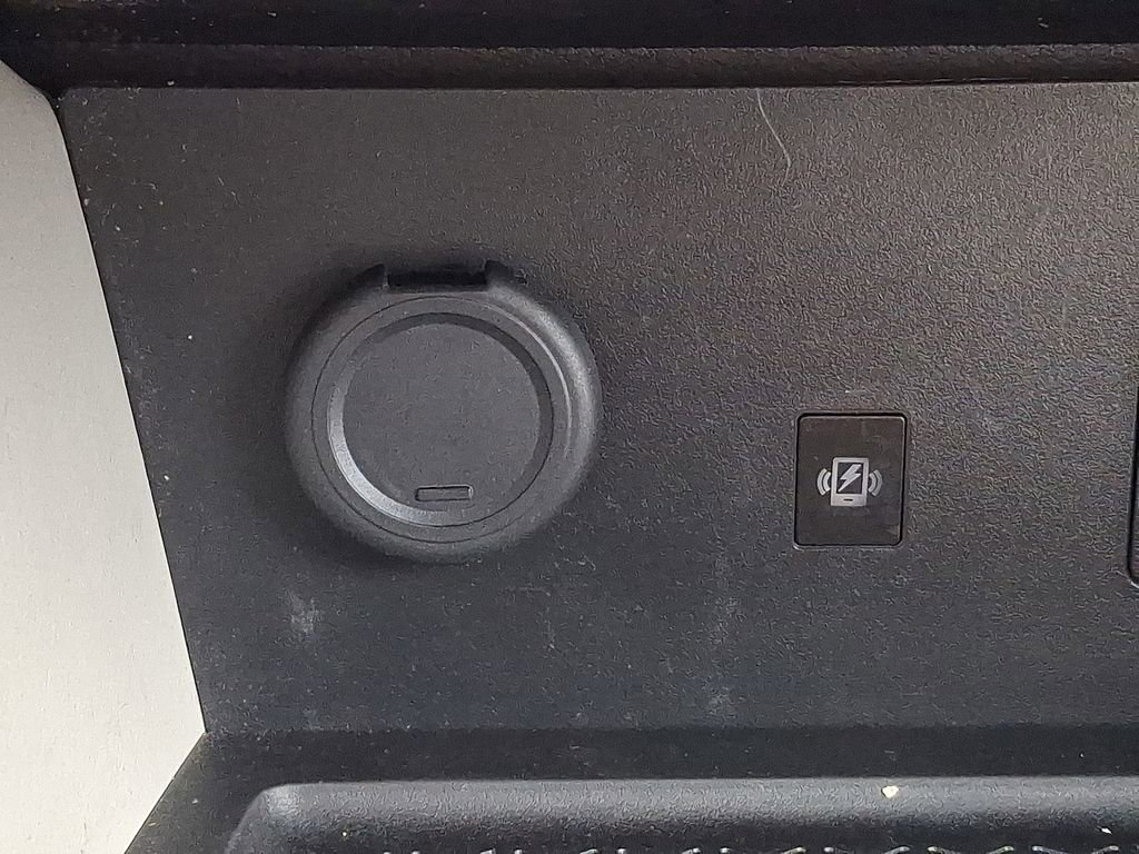 Used 2023 Nissan Pathfinder SL w/ SL Premium Package image 28