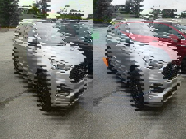 Used 2024 Ford Edge ST-Line image 3