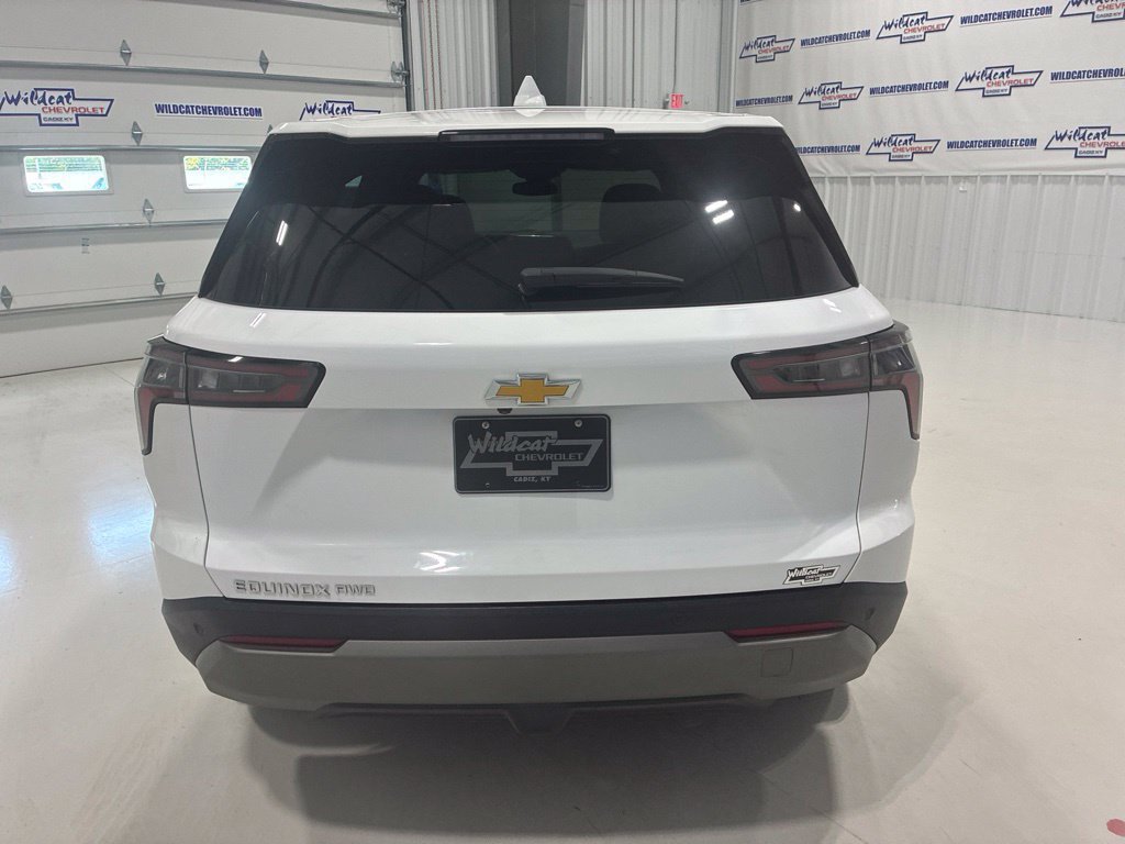 Used 2026 Chevrolet Equinox LT AWD/4WD image 5