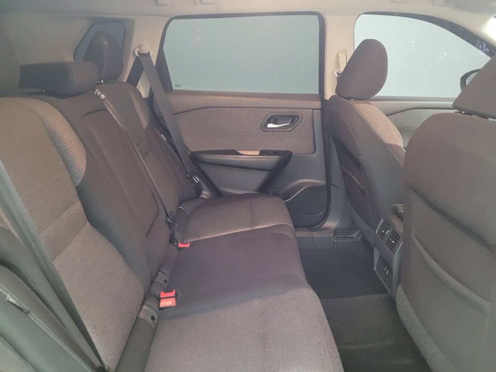 Used 2021 Nissan Rogue SV AWD/4WD image 19