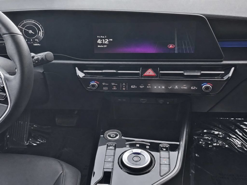 Certified 2023 Kia Niro Wind w/ Wind Preserve Package FWD image 25