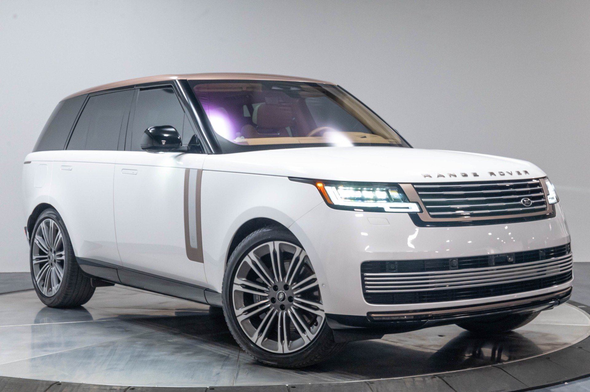 Used 2023 Land Rover Range Rover SV AWD/4WD image 57