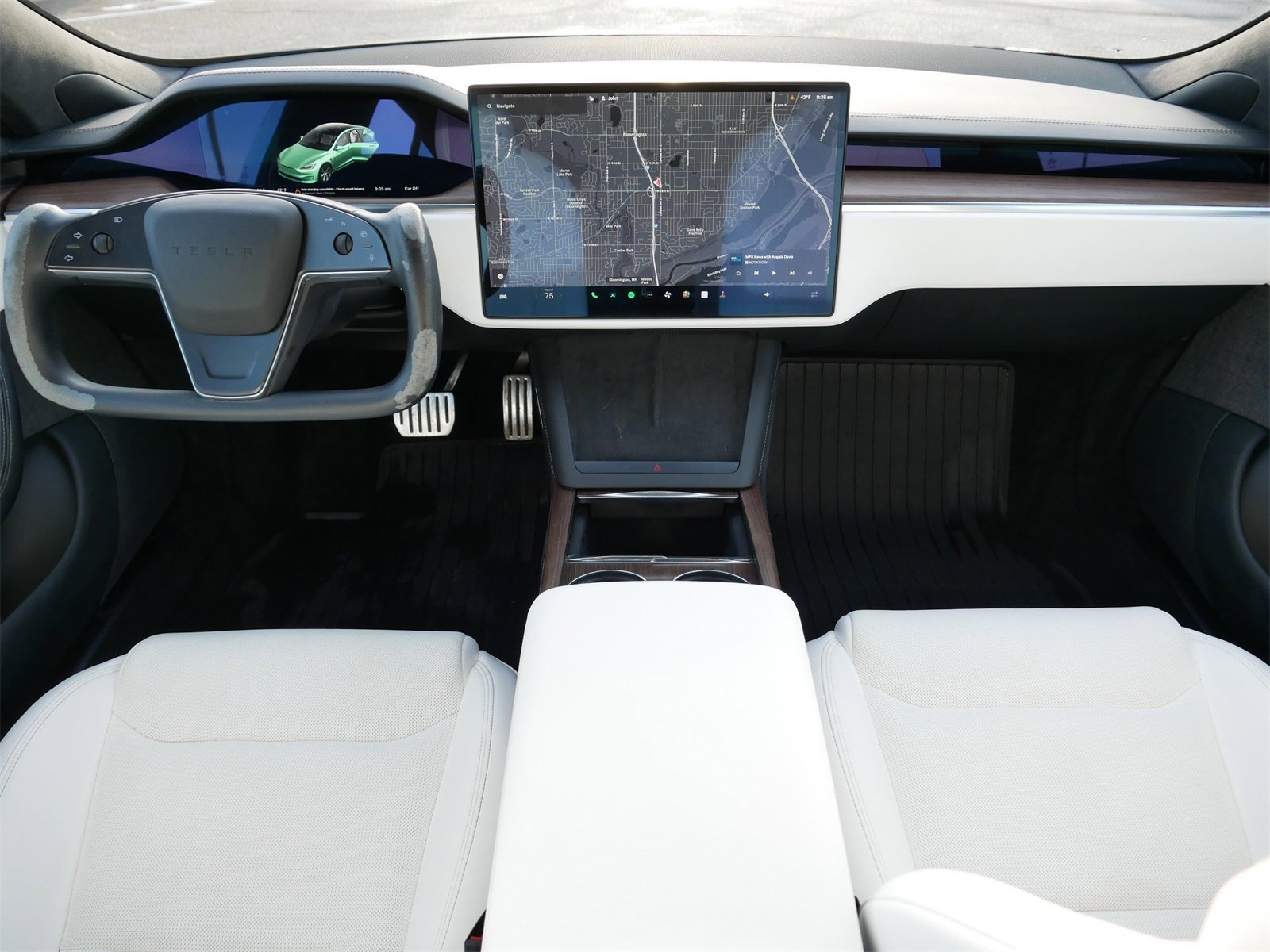 Used 2022 Tesla Model S image 18