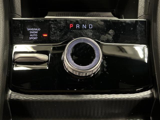 New 2025 Jeep Grand Cherokee L Limited w/ Trailer Tow Package image 21