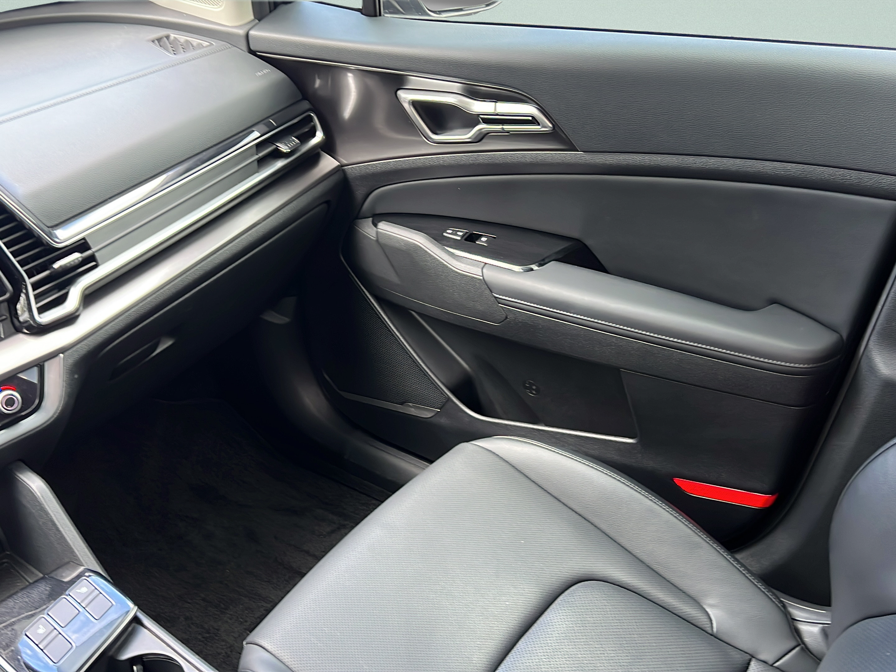 Certified 2023 Kia Sportage EX FWD image 16