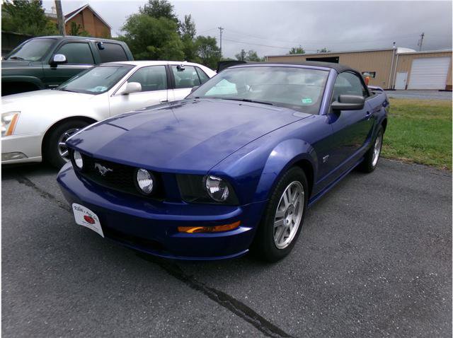 Used 2005 Ford Mustang GT RWD image 13