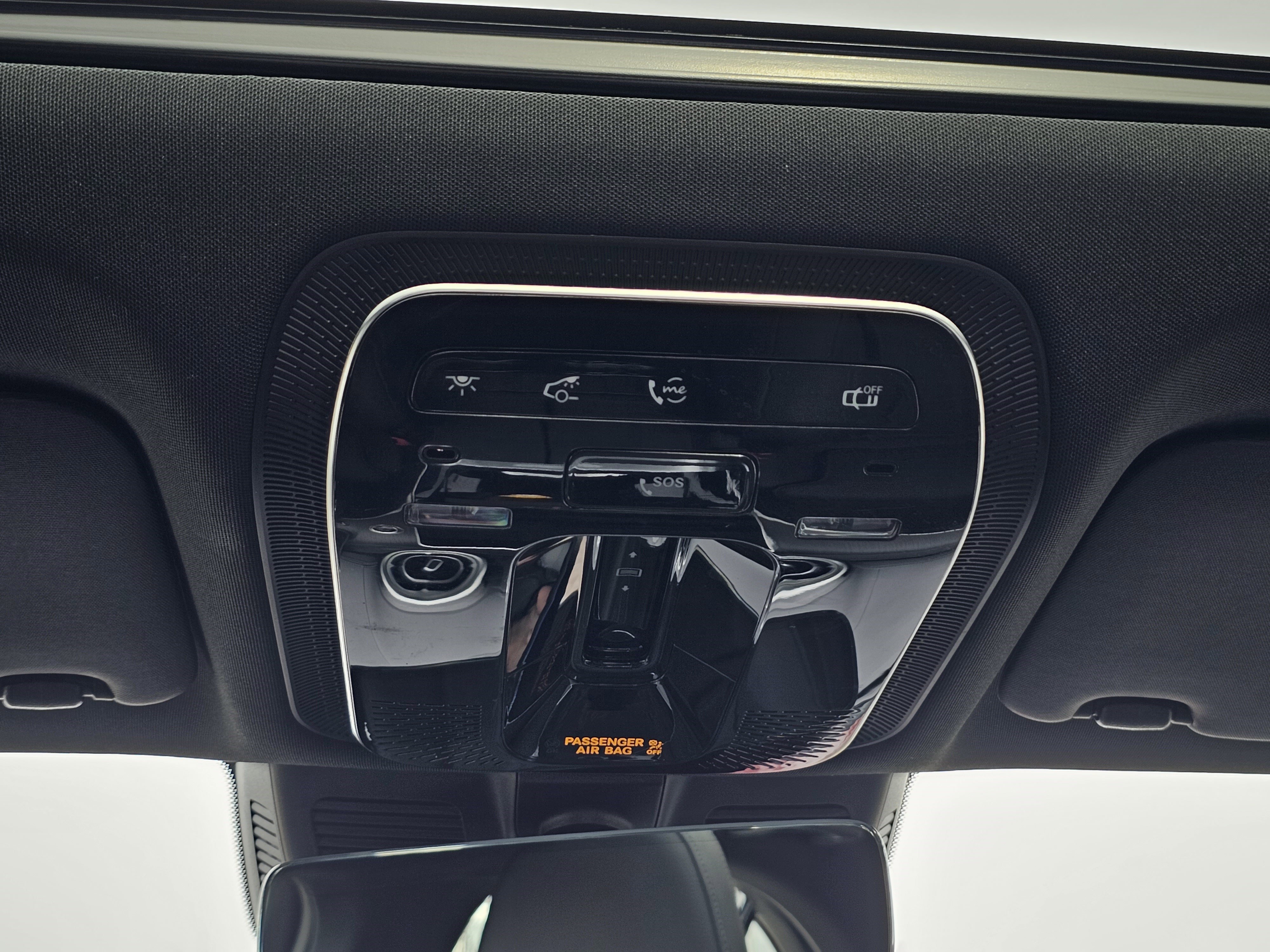 Used 2025 Mercedes-Benz C 300 4MATIC Sedan image 31