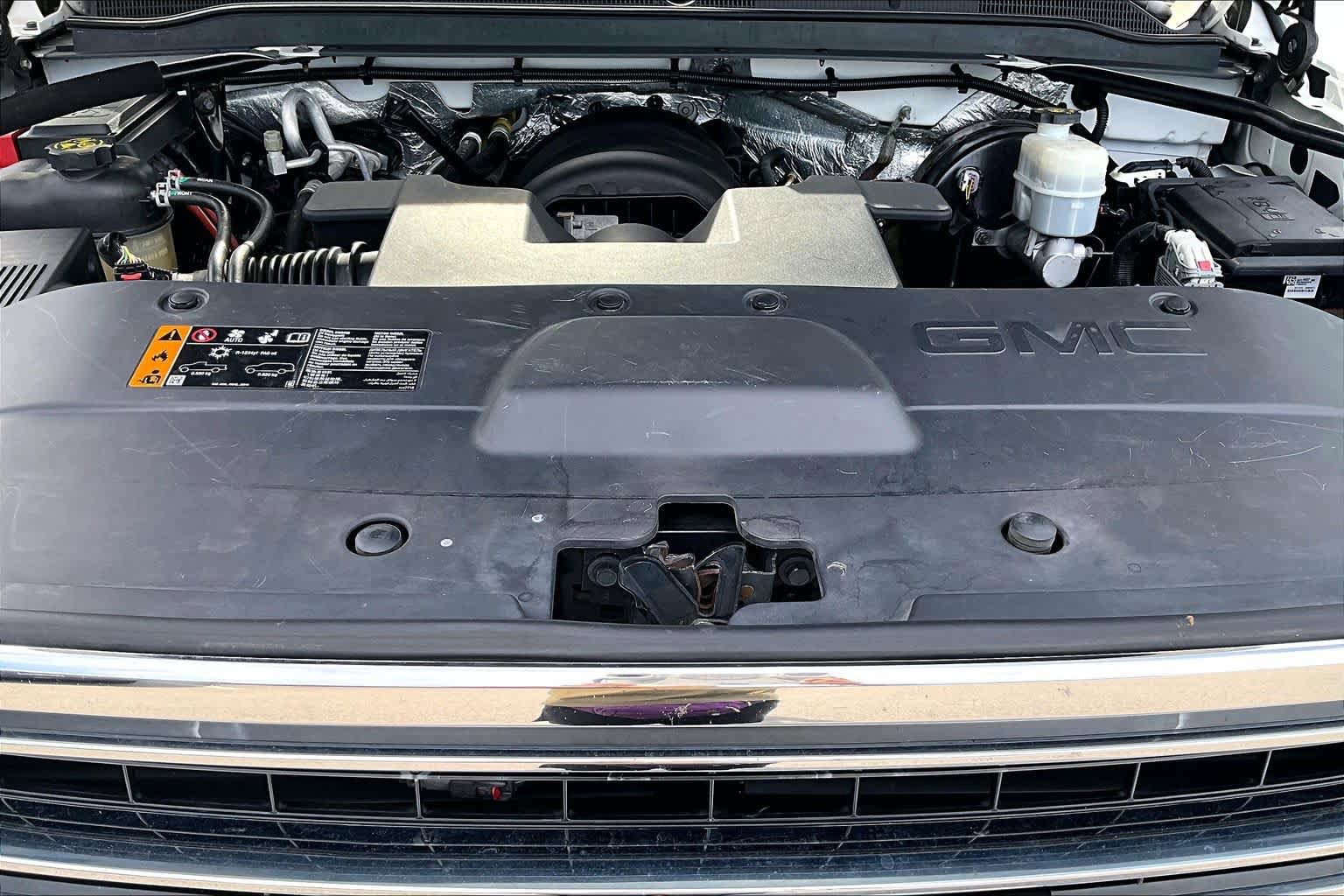 Used 2018 GMC Yukon XL SLT w/ Open Road Package image 34