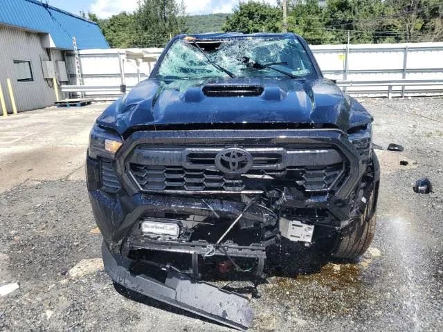 Used 2025 Toyota Tacoma TRD Sport image 5