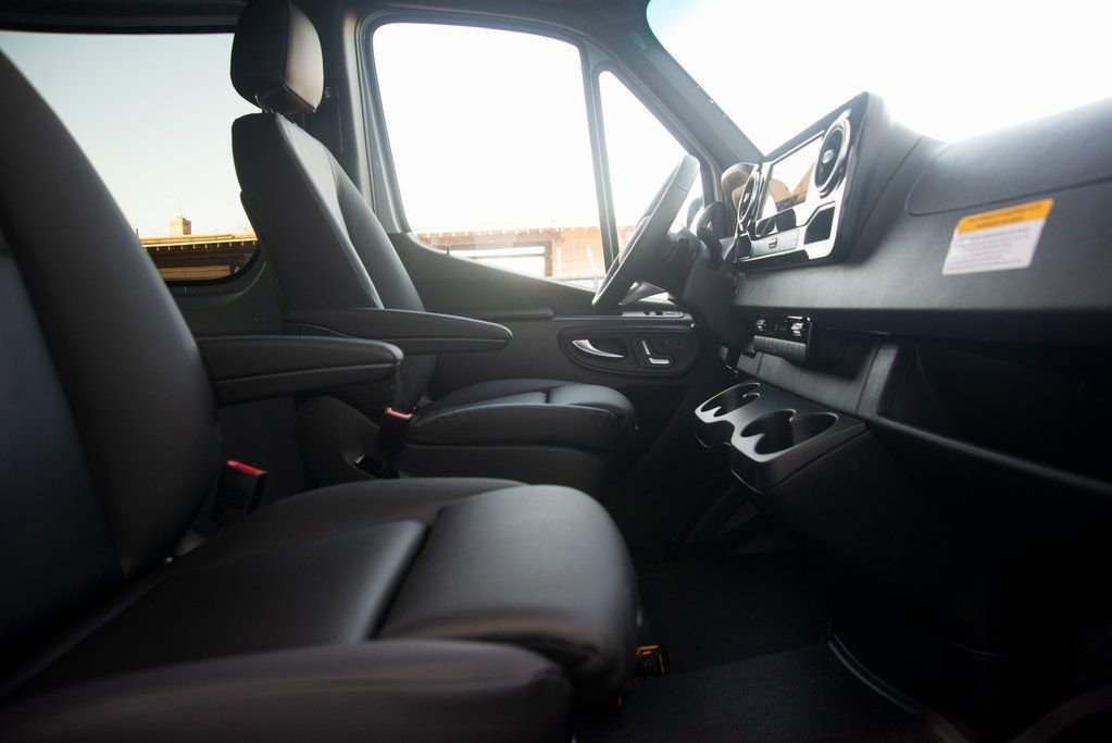 New 2025 Mercedes-Benz Sprinter 2500 image 28