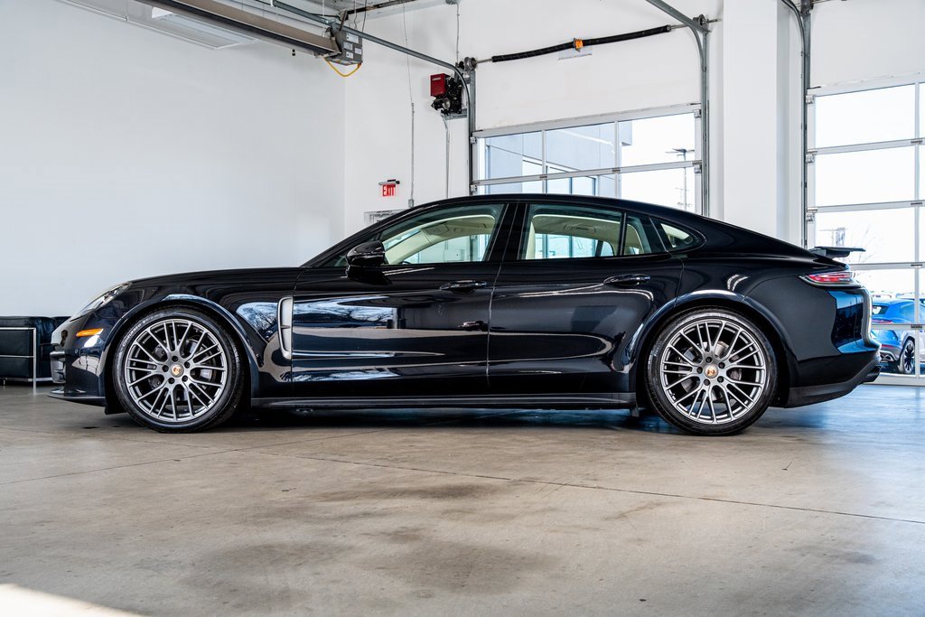 Used 2023 Porsche Panamera Platinum Edition image 8