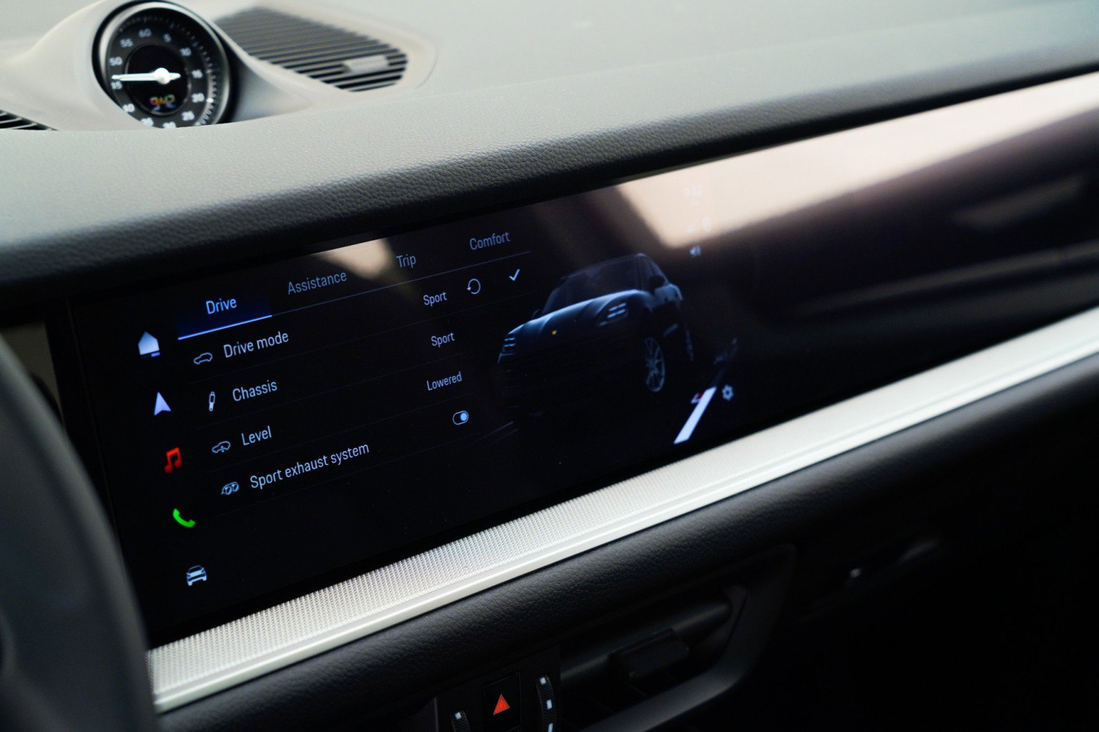 New 2026 Porsche Cayenne S image 27
