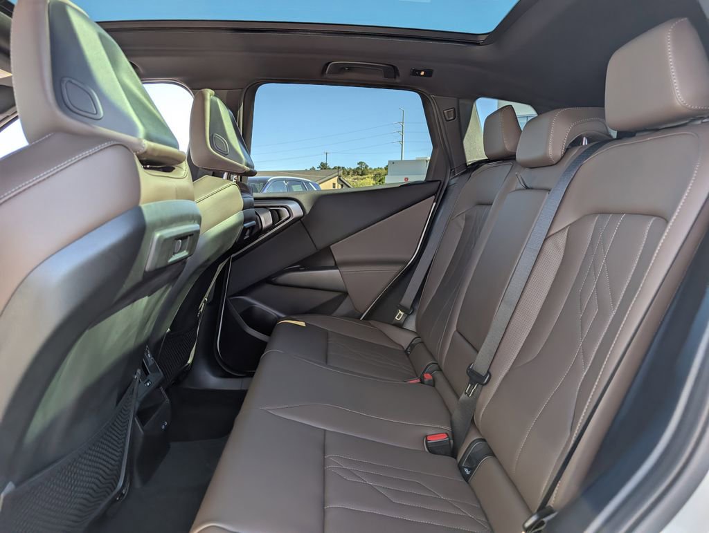 Used 2026 BMW X3 xDrive30 w/ Premium Package image 17