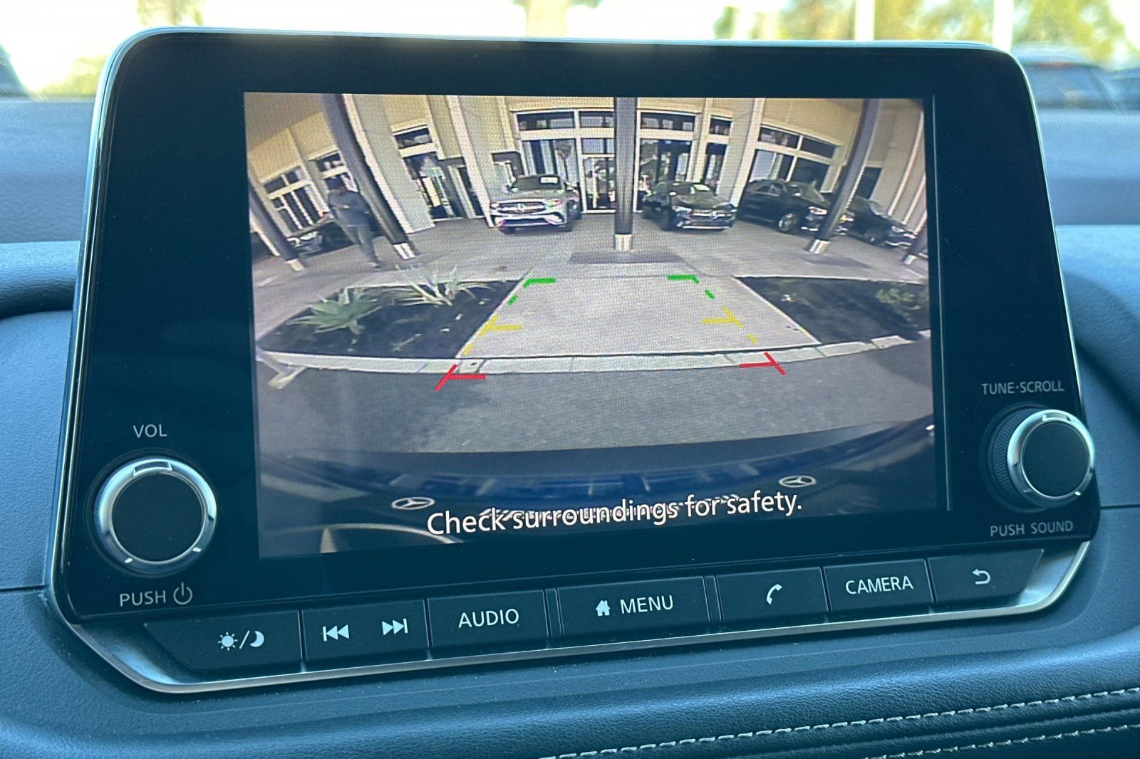 Used 2023 Nissan Rogue SV image 22