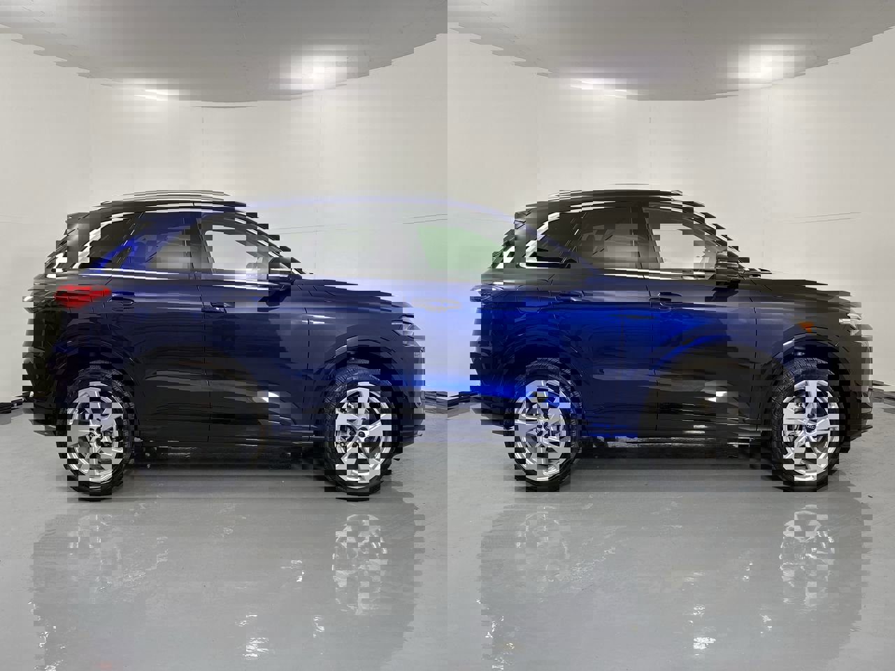 Used 2025 Audi Q5 Premium Plus w/ Premium Plus image 37