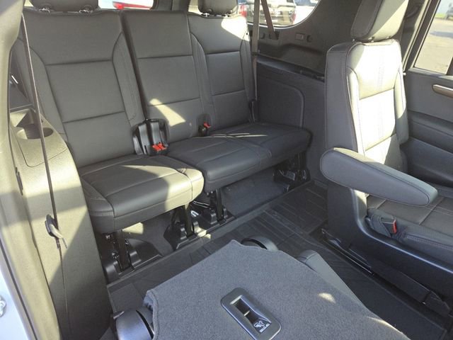 New 2026 Chevrolet Suburban High Country AWD/4WD image 33