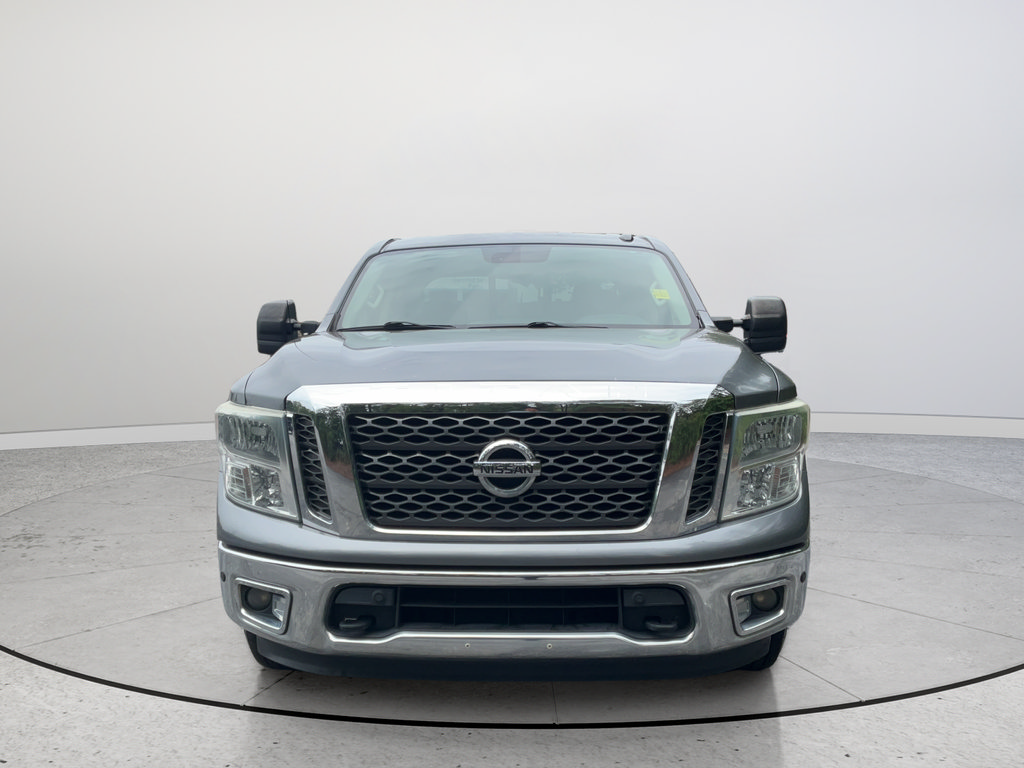 Used 2017 Nissan Titan SV RWD image 4