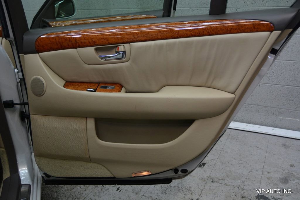 Used 2004 Lexus LS 430 image 10