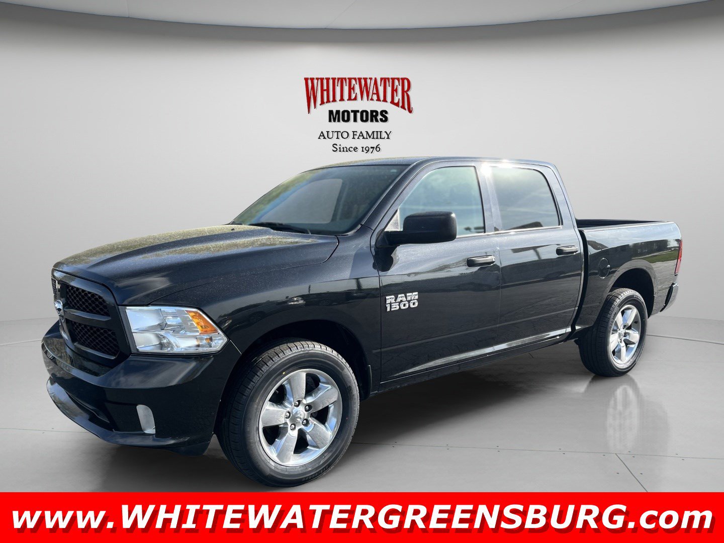 Used 2017 RAM 1500 Express AWD/4WD image 1
