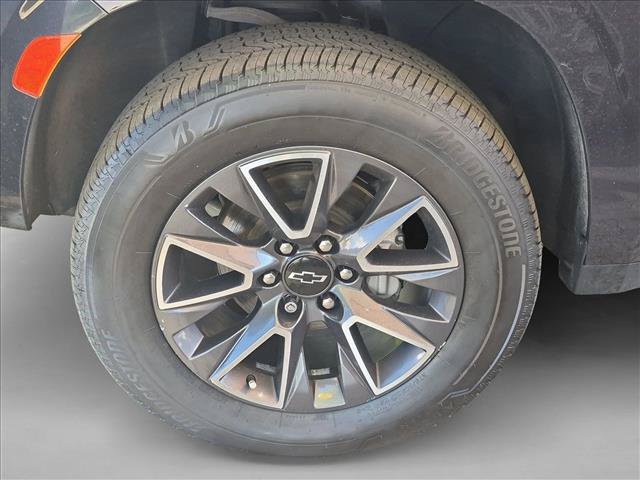 Used 2022 Chevrolet Tahoe Z71 w/ Luxury Package AWD/4WD image 25