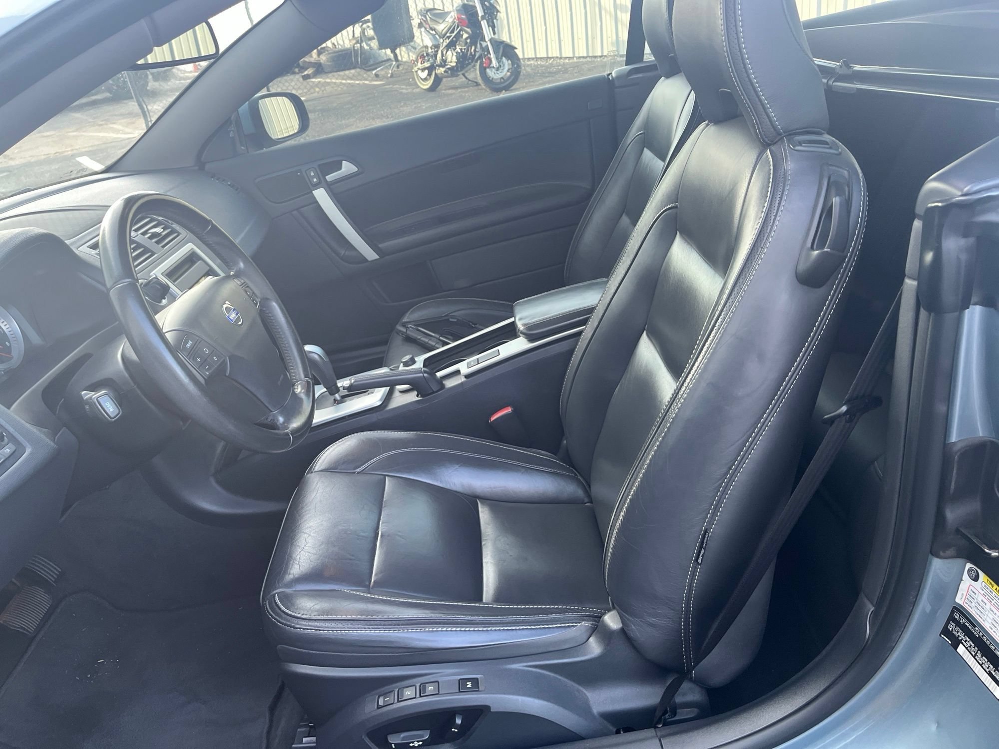 Used 2013 Volvo C70 T5 w/ Climate Pkg FWD image 6