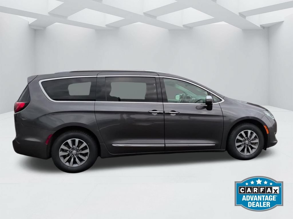 Used 2020 Chrysler Pacifica Limited w/ Advanced Safetytec Group FWD image 4