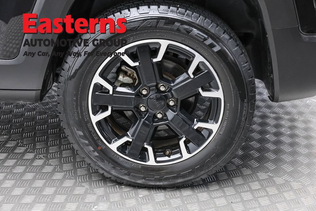 Used 2023 Jeep Renegade Latitude AWD/4WD image 8