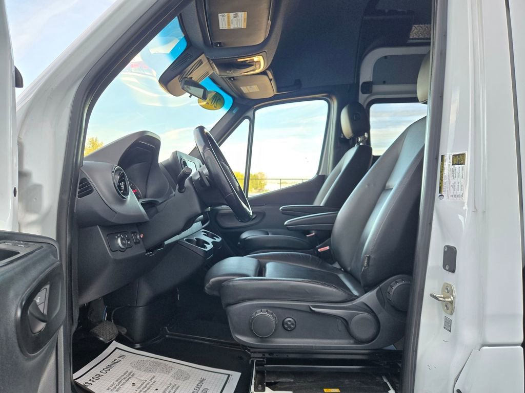Used 2020 Mercedes-Benz Sprinter 3500 image 17