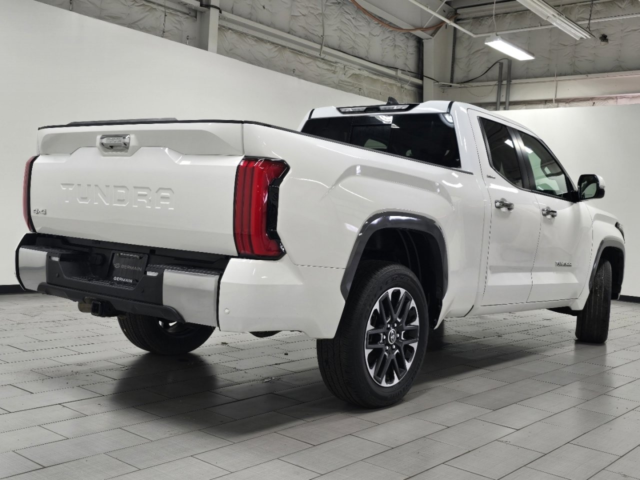 Used 2024 Toyota Tundra Limited image 16