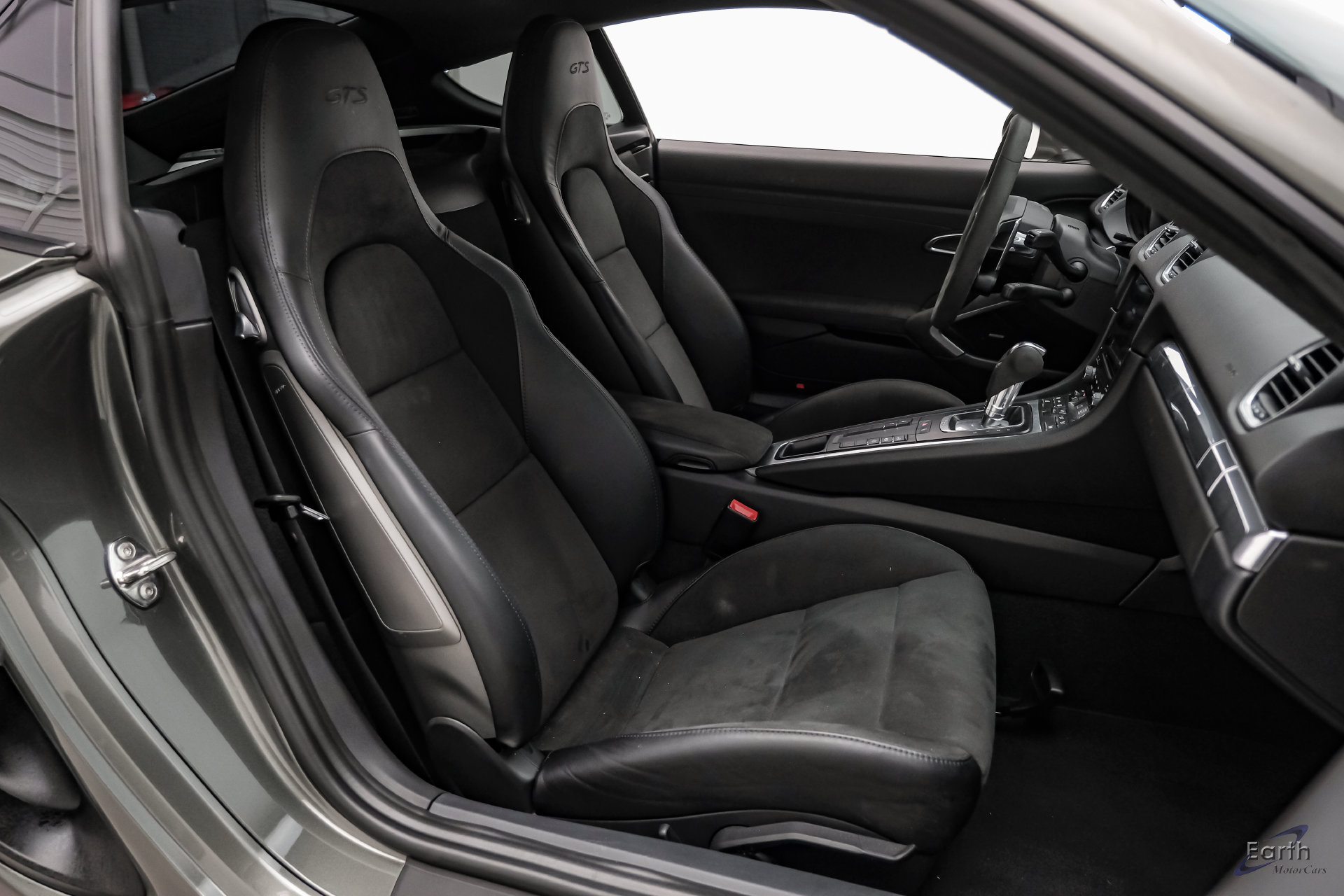 Used 2023 Porsche 718 Cayman GTS RWD image 49